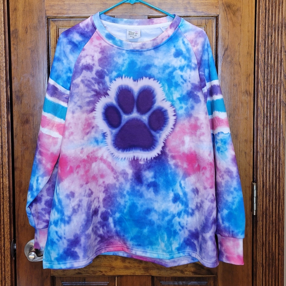 Tie Dye Paw Crewneck Sweatshirt NWT XL